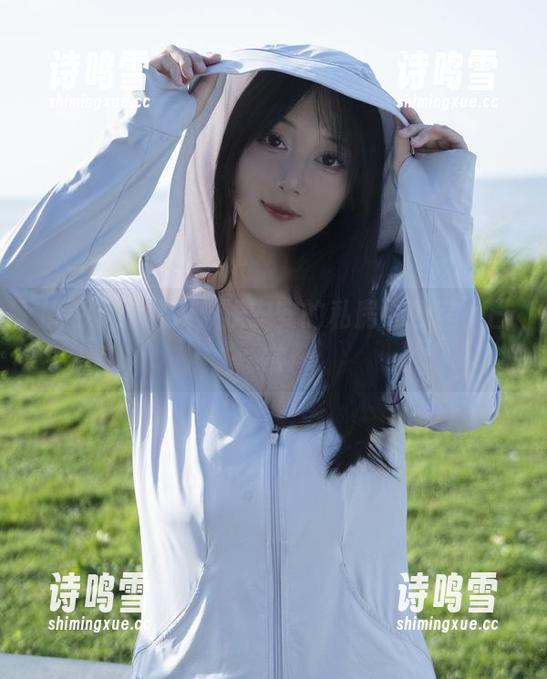从平淡到撩人，浅安安的私房办公室小日常