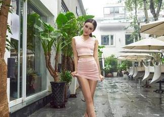 爱丝 – 每一张图片，都是索菲秋日女神的独白