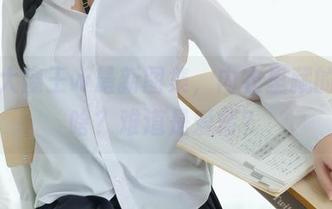 眼酱大魔王w最新图集，内衣里藏的都是啥？难道是爱情？