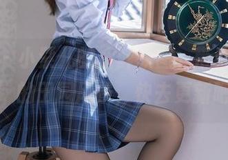 秀人网 – 小紫儿的新鲜原图,带你看‘奶牛’的田园风景,快去更新吧!