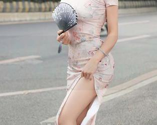 秀人网 – 陆萱萱的“修女”——没什么圣光，但有原图的真炸裂！