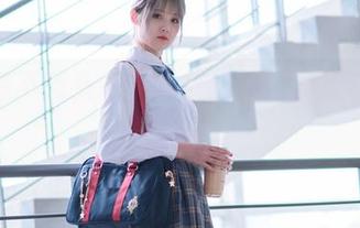 秋楚楚不秃头的高跟鞋,高清壁纸让人想多看几眼!