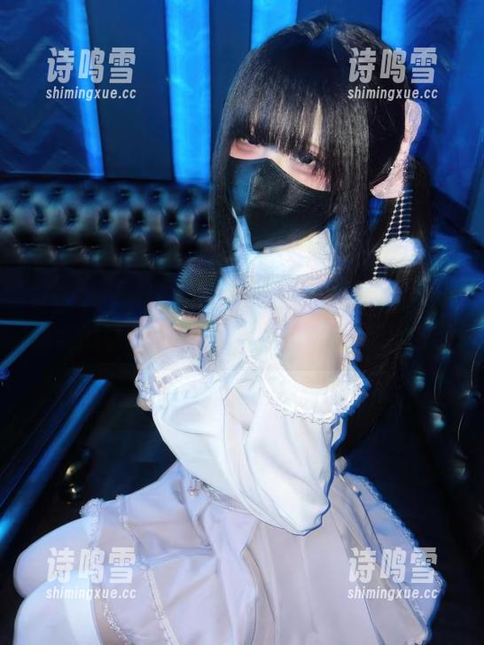 更新中…纸悦Etsu_ko的cos小蛋糕，比真实的蛋糕还要甜蜜，呃，可能我又饿了