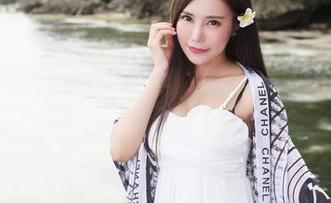 美媛馆 – 李李七七喜喜与她的内衣，图片分享时总有一种说不出的趣味。