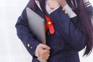 带着点自嗨的胡桃猫Kurumineko,兔女郎造型,套图好像被吸在眼里,能不能顺便下载呢?