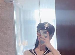 微密圈 – 脸红Dearie今天这组桃心，有私房的温度，但真让人捉摸不透！