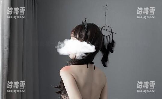 微密圈 - 超辣的林一的校园图包，已经为你的办公室增添了满满的春风。