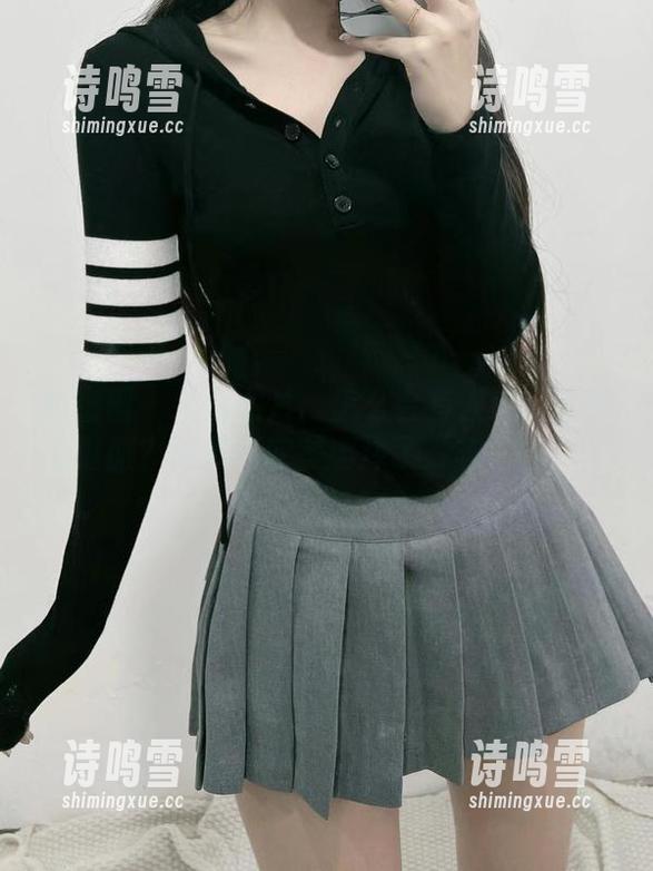 微密圈 - 精选图片：怎么会有人选择这种圣诞服？陈佩奇完美诠释了“非主流”！