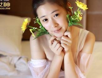 青豆客 – 当汪佩妮Penny遇上海边:这组写真让你对比基尼有了萝卜青菜的心情!