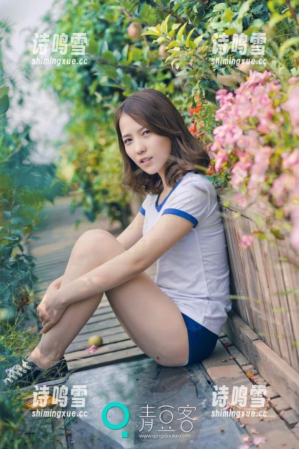 青豆客 - 分享一下沈梦瑶_Gcat的美图，白色裙子是人间绝色，流汗的时候肯定不太好看lol