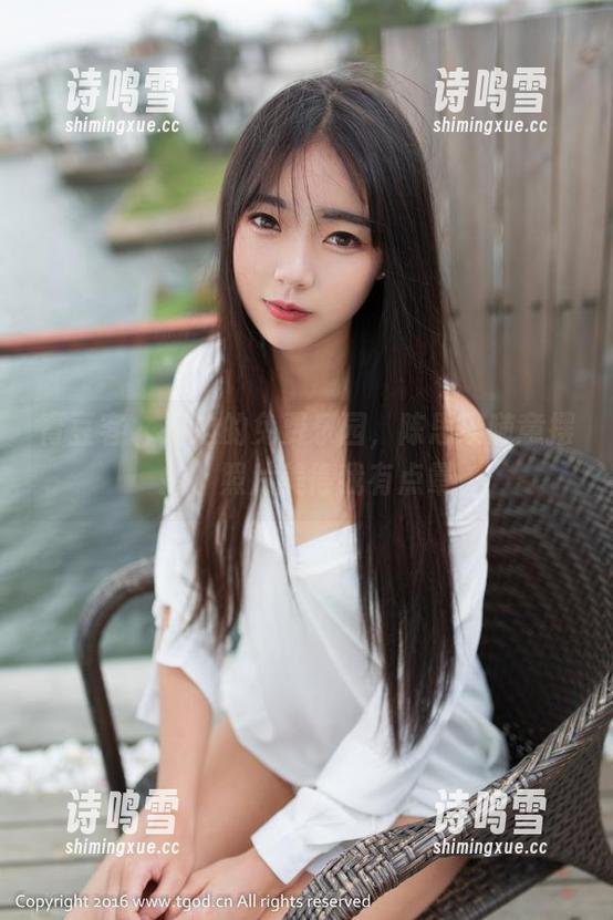 青豆客-陈思琪 青豆客 - 海边的免费乐园,陈思琪随意摆拍,照片美得我有点晕