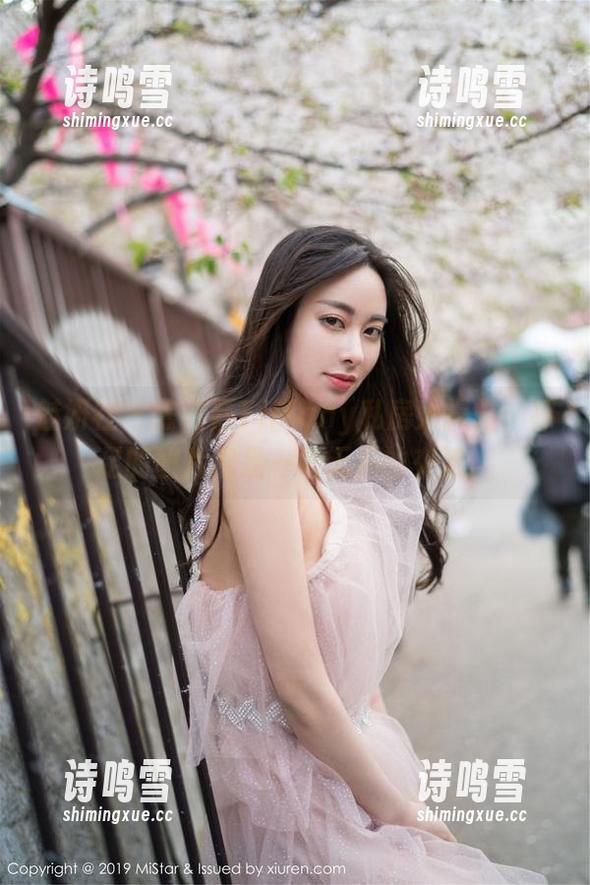 魅妍社 - 陈嘉嘉Tiffany私房大揭露，裸足的图片像是一场无声的交流。